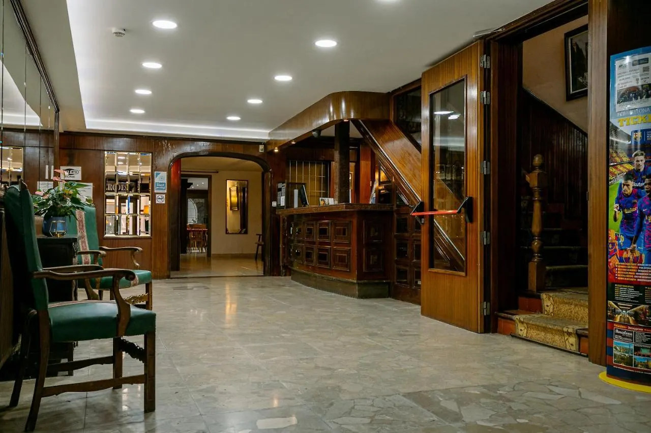 Hotel Mercedes, 滨海略雷特