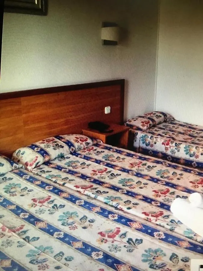 Hotel Mercedes, 滨海略雷特